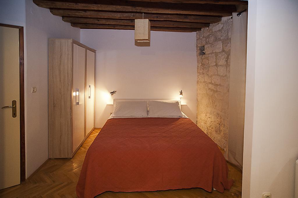 Rooms Livia Trogir Zimmer foto